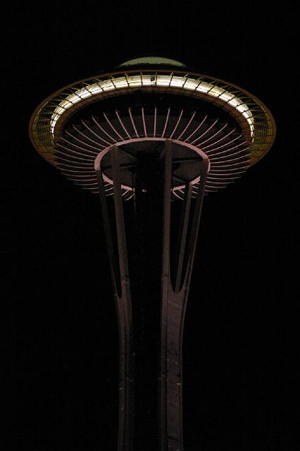 005 040.jpg - The space needle at night